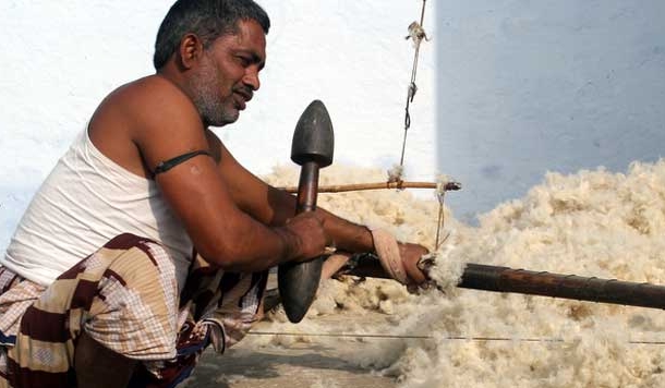 फिर आयेगा धुन्नी