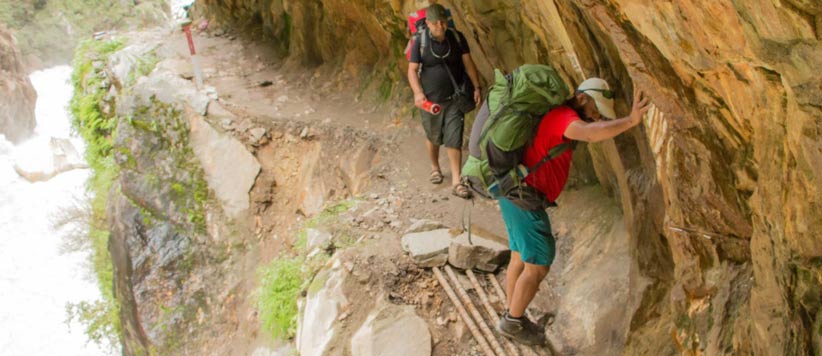 दारमा और व्यांस घाटियों को जोड़ने वाले सिन ला पास की साहसिक यात्रा