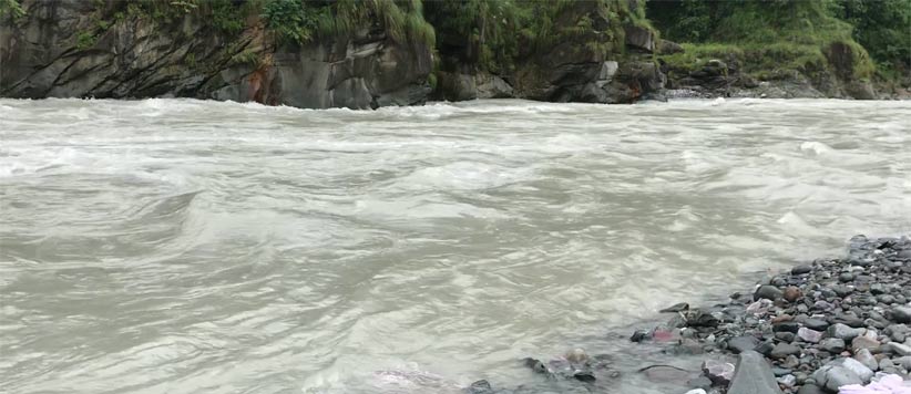 थम नहीं रहा है गौला नदी में लोगों के डूबने का सिलसिला