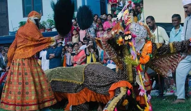 पिथौरागढ़ के सतगढ़ और सुरुण गांव की हिलजात्रा