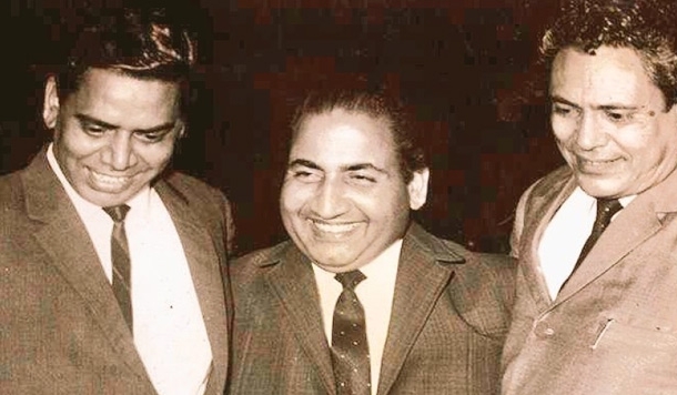 भगतसिंह ! इस बार न लेना काया भारतवासी की