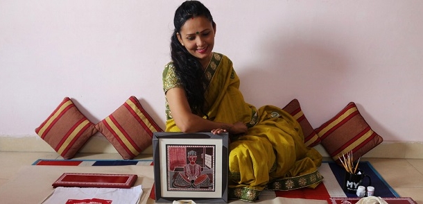 अभिलाषा पालीवाल के ऐपण कला में अद्भुत प्रयोग