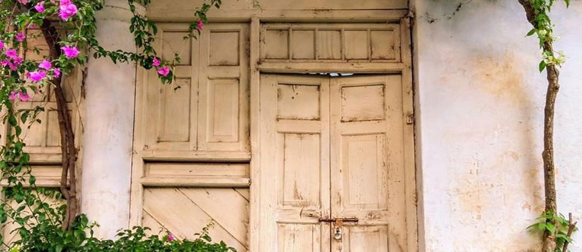 बंद दरवाजा - स्मिता कर्नाटक की एक अल्मोड़िया दास्तान