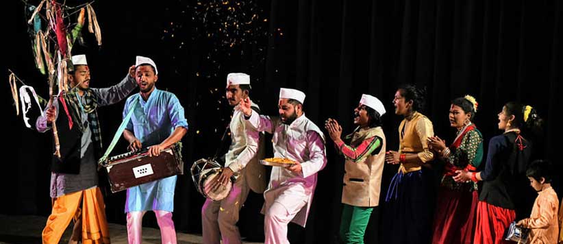 उदय शंकर संगीत एवं नृत्य अकादमी के मंच पर 'पहाड़ के रंग' की अद्भुत तस्वीरें