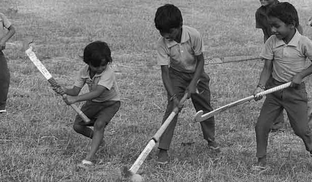 गढ़वाली हिंगोड़: हॉकी और गोल्फ का पुरखा