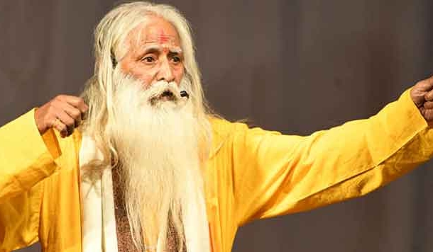 अल्मोड़ा हुक्का क्लब में रामलीला की तस्वीरें