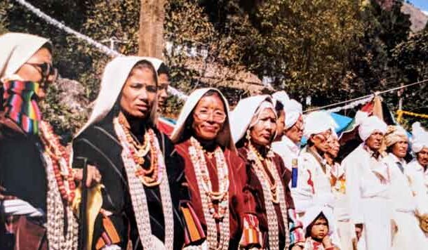 छिपलाकोट अन्तर्यात्रा : जिंदगी धूप तुम घना साया