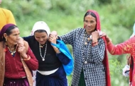 मल्ला दानपुर की दुनिया की झलक : फोटो निबंध