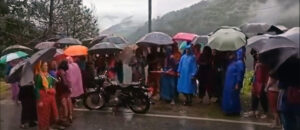 Chamoli Women Protesting against Liquor Shop