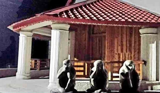 शराब से मोहब्बत, शराबी से घृणा?