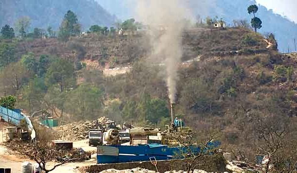 मानव और प्रकृति का संबंध प्राचीन, गहरा और अविभाज्य है