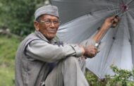 पहाड़ का वह बूढ़ा पिता